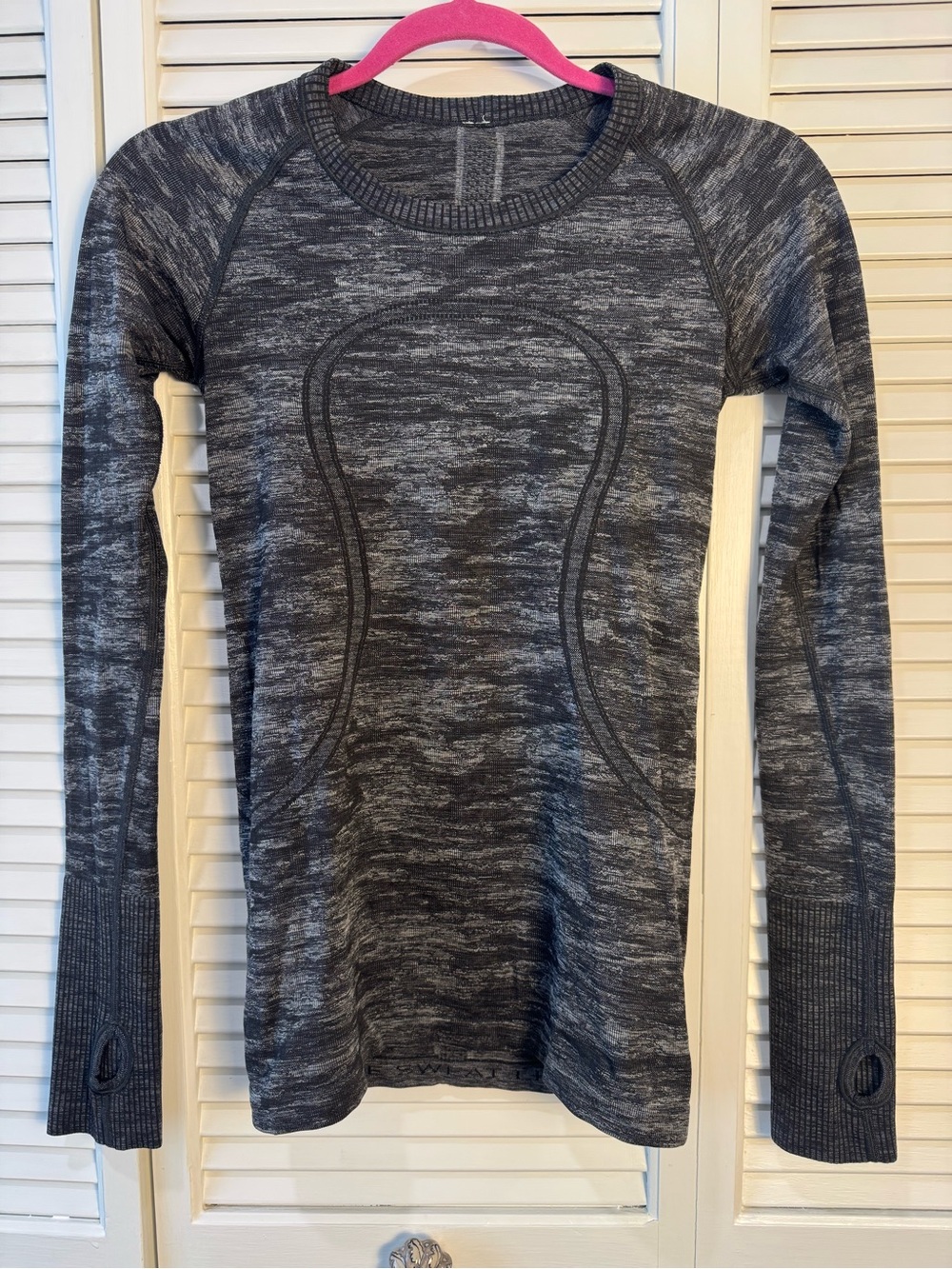 Lululemon Swiftly Tech - Black and White Marl Long Sleeve